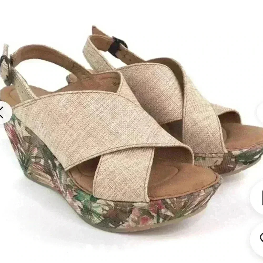 Born Emmy Il Wedge cream Sandal Preowned in Great Condition Women's Size 7